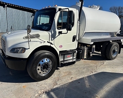 2019 Freightliner M2